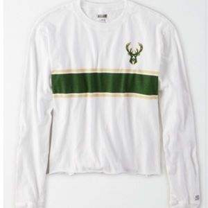 Tailgate Women’s Milwaukee Bucks Long Sleeve Shirt